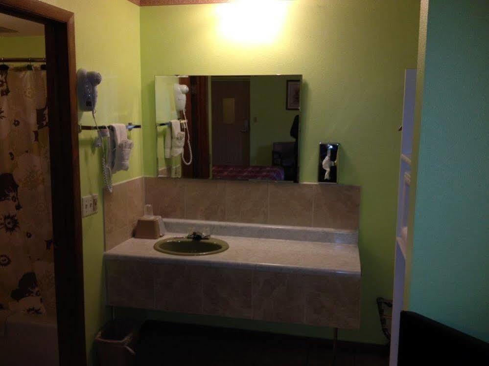 Kings Inn Belle Fourche Bagian luar foto